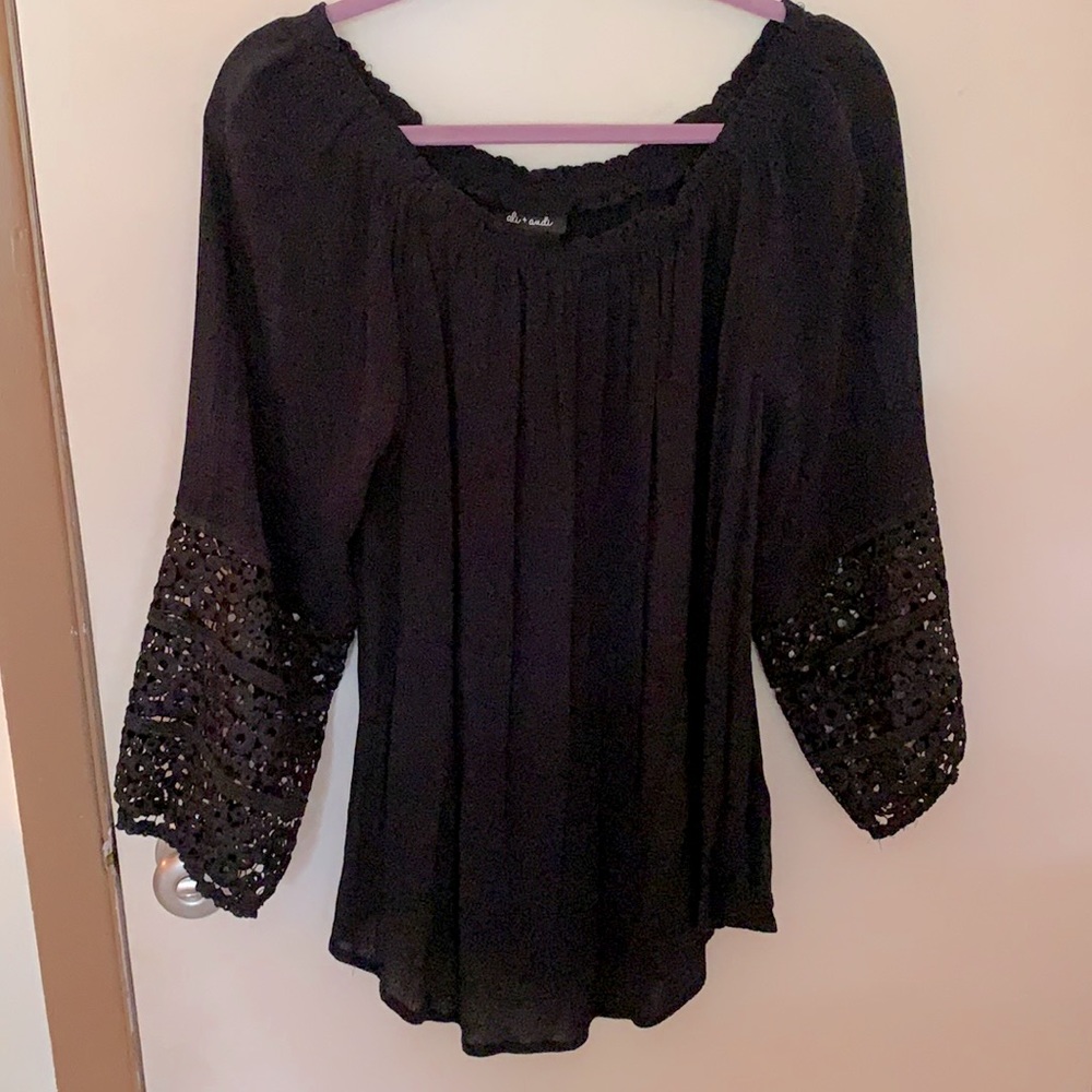 Ali + Andi tunic with Lacey sleeves